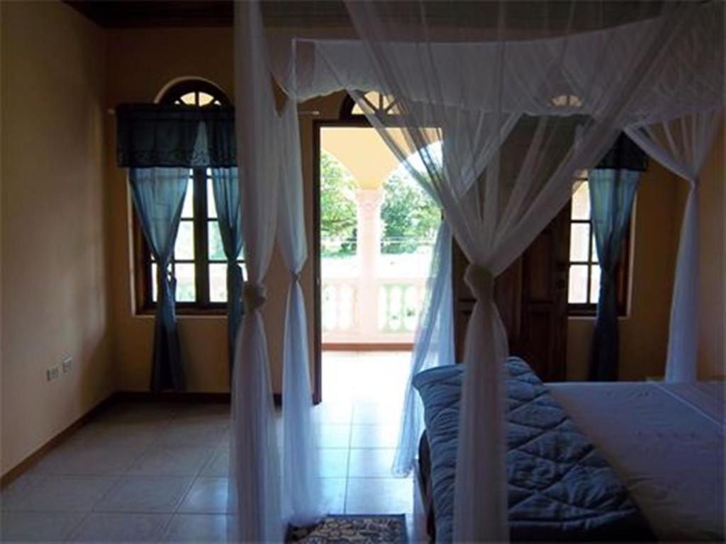 By The Sea Vacation Home And Villa Port Antonio Ruang foto